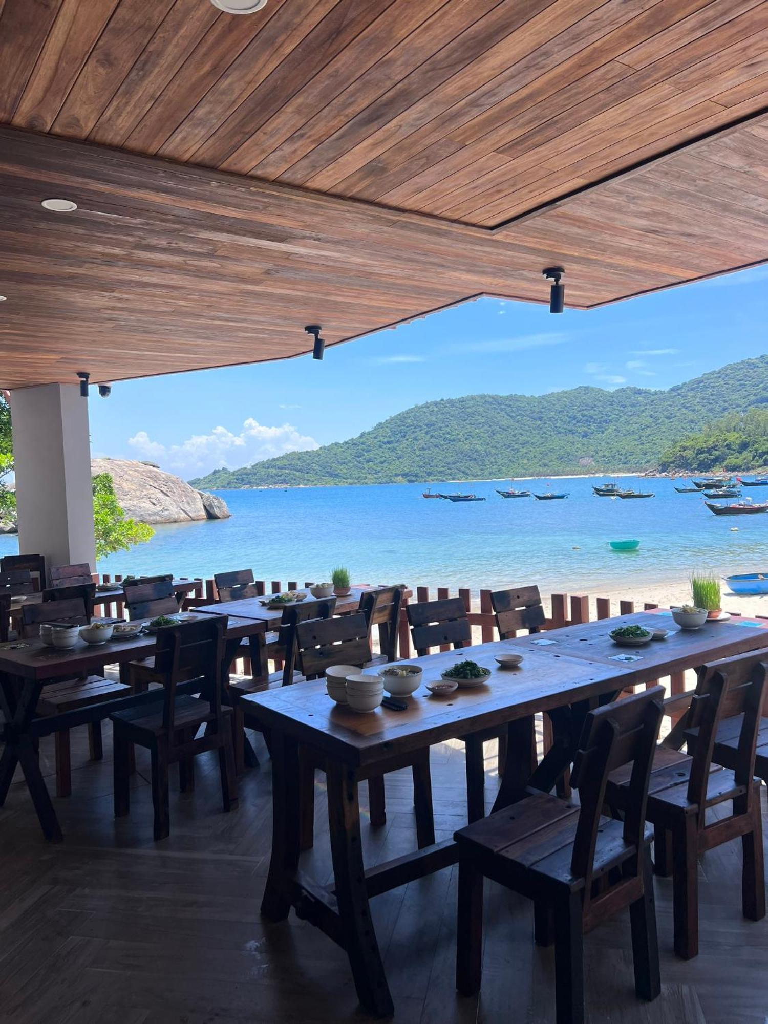 The Coral Homestay & Pub Tân Hiệ Extérieur photo