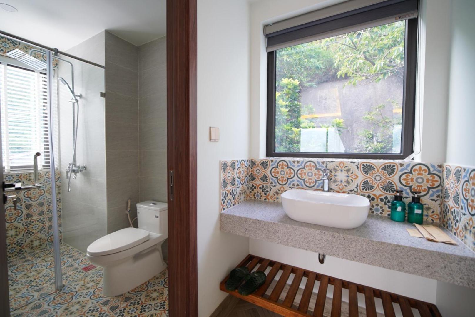 The Coral Homestay & Pub Tân Hiệ Extérieur photo