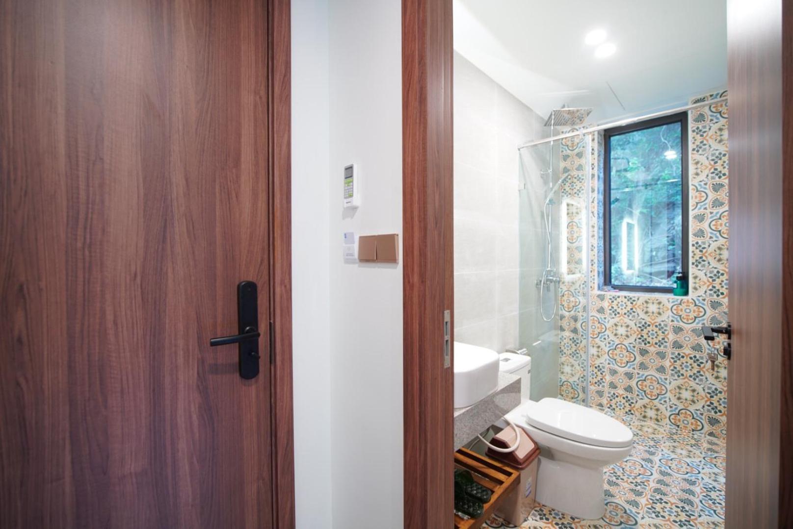 The Coral Homestay & Pub Tân Hiệ Extérieur photo