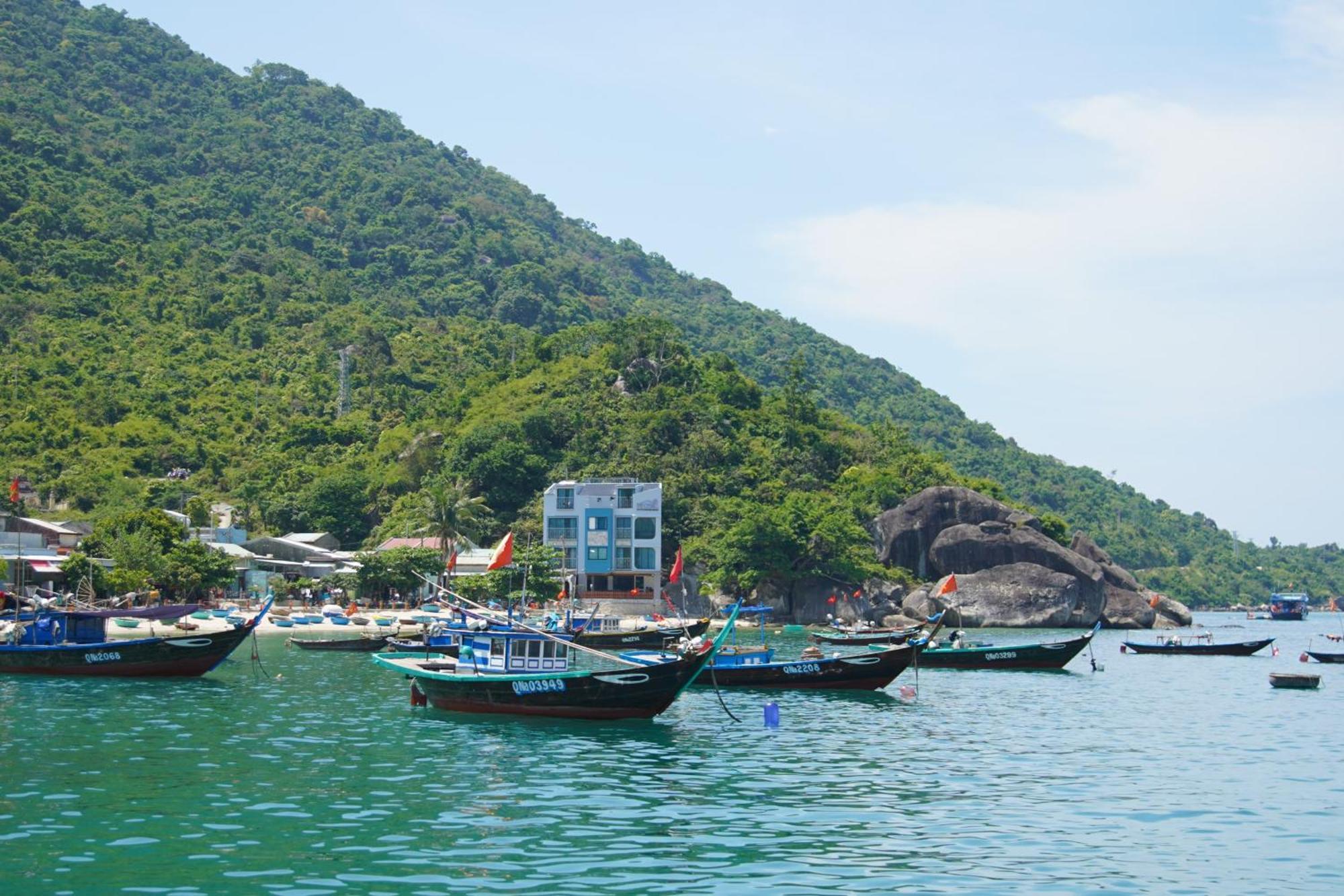 The Coral Homestay & Pub Tân Hiệ Extérieur photo